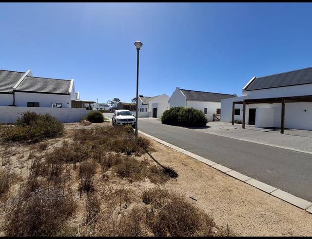 LAND FOR SALE IN BRITANNIA BAY